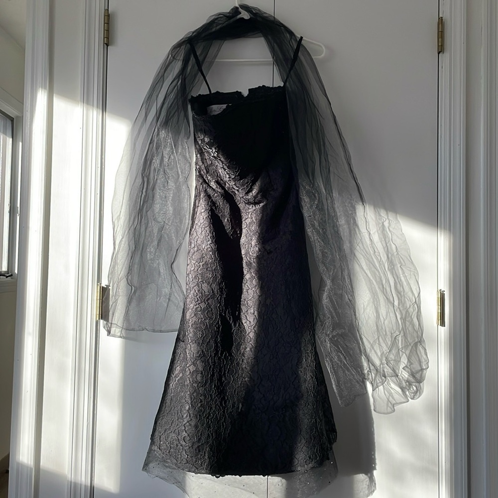 Mari Lee by Madeline Gardner Black Strapless Lace Dress
